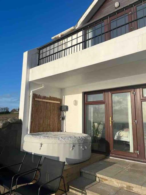Relax With Spectacular Views And Hot Tub Villa Kircubbin Ngoại thất bức ảnh